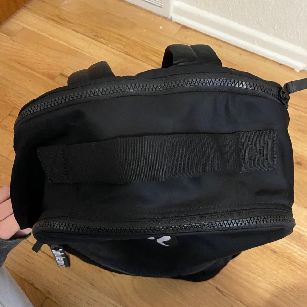 Lululemon Backpack - Picture 6 of 6